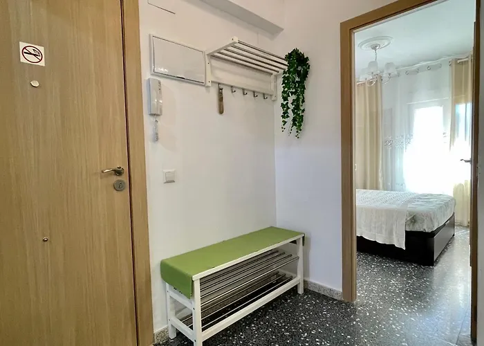 Papagayo Comodo, Bonito, Centrico * Кальпе